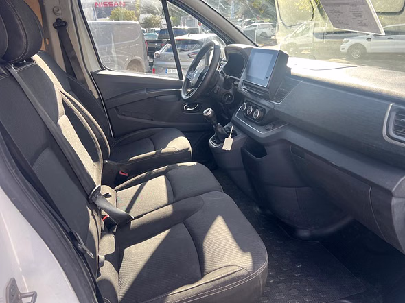 RENAULT Trafic Fg L1H1 2T8 2.0 Blue dCi 150ch Grand Confort - Miniature 12