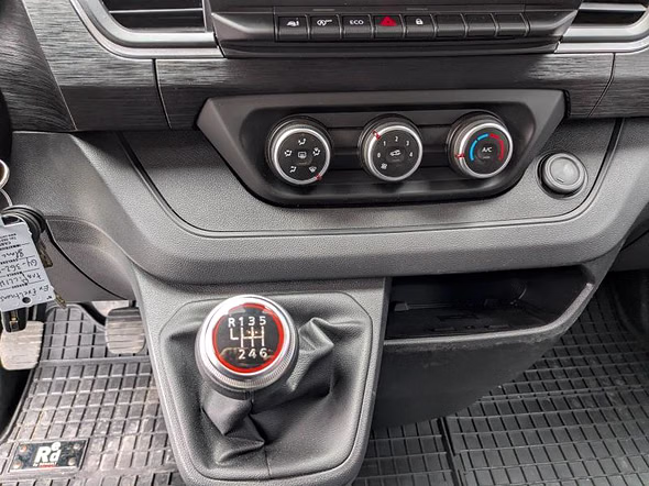 RENAULT Trafic Fg L1H1 2T8 2.0 Blue dCi 150ch Advance -24 - Miniature 14