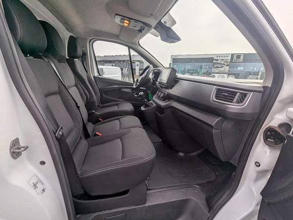 RENAULT Trafic Fg L1H1 3T 2.0 Blue dCi 130ch Grand Confort TVA RECUPERABLE - Miniature 11