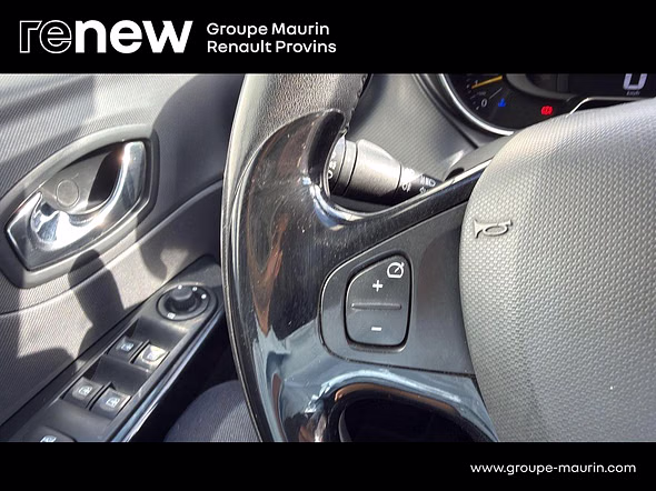 RENAULT Captur 1.5 dCi 110ch Stop&Start energy Intens - Miniature 18