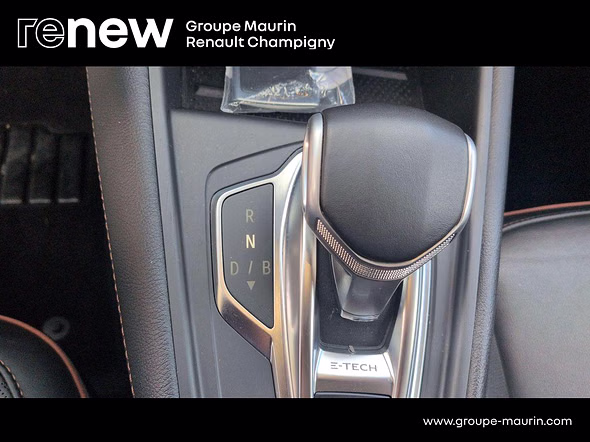 RENAULT Captur 1.6 E-Tech hybride rechargeable 160ch Initiale Paris -21 - Miniature 24
