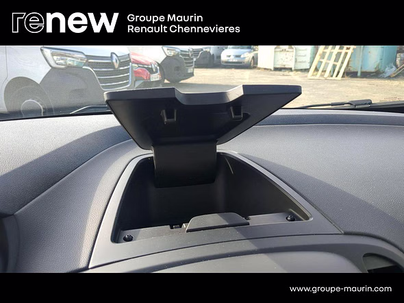 RENAULT Captur I (J87) Ph2 1.3 TCe 130 FAP Intens - Miniature 24