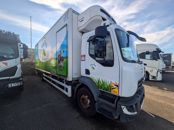 RENAULT TRUCKS D D 12 MED P4X2 250 E6 - Vue 3