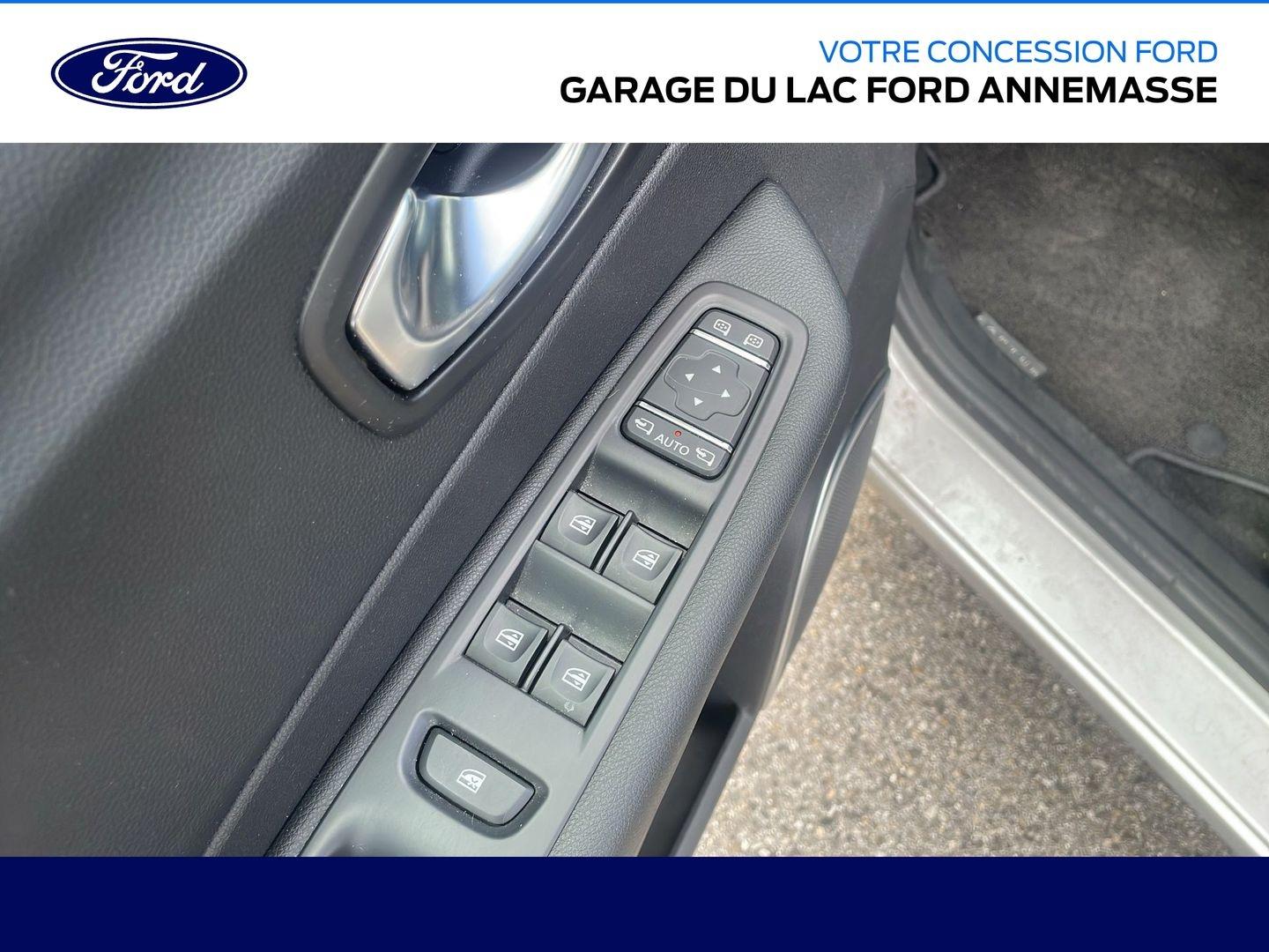 RENAULT Captur 1.2 TCe 120ch energy Intens EDC - Photo 20