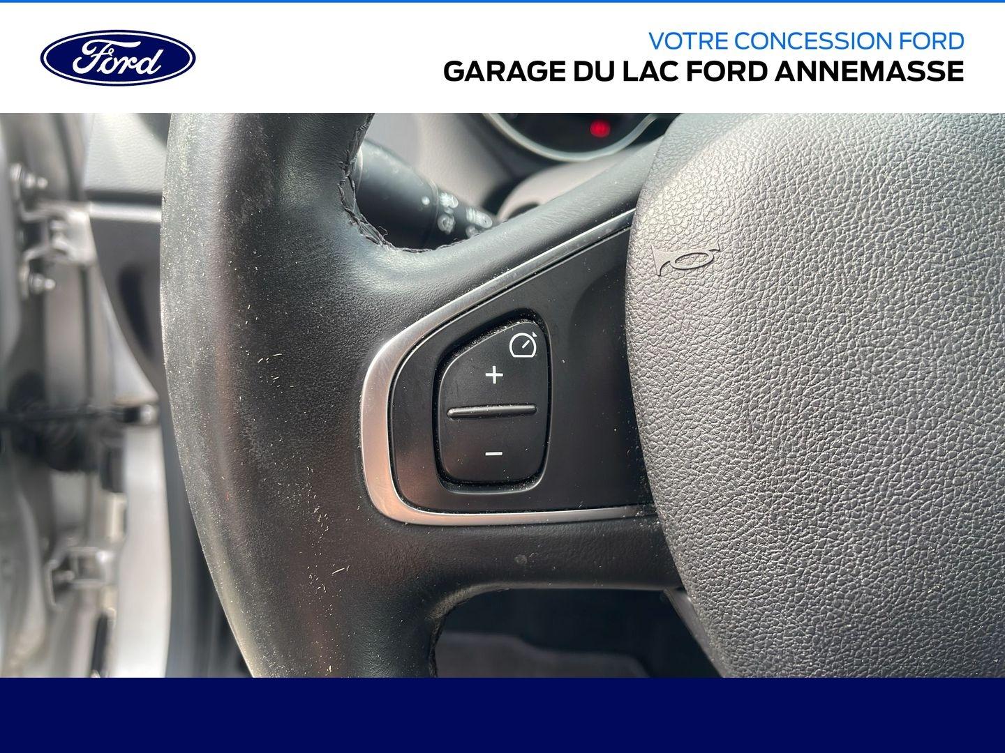 RENAULT Captur 1.2 TCe 120ch energy Intens EDC - Photo 22