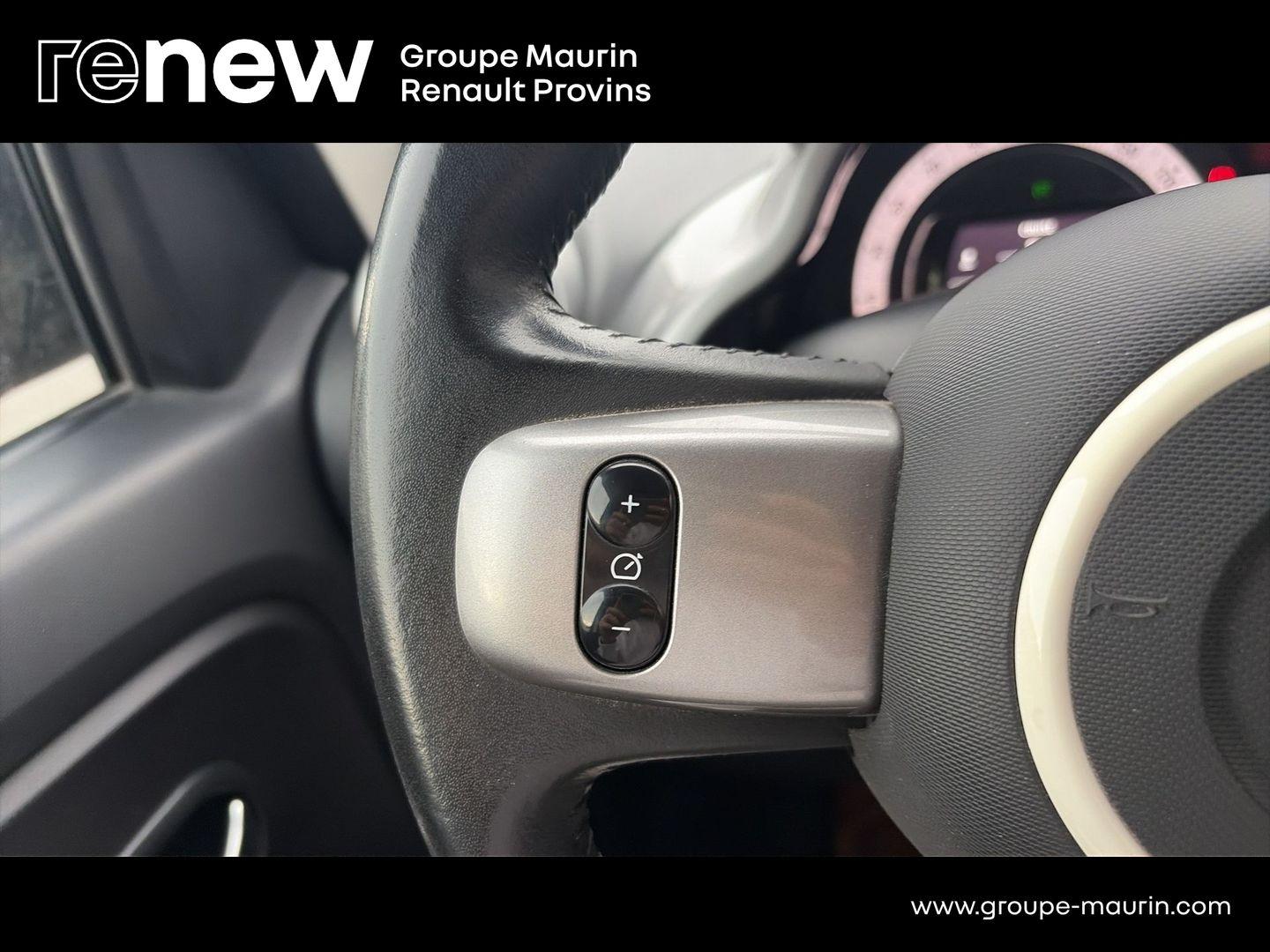 RENAULT Twingo 0.9 TCe 110ch GT - Photo 18