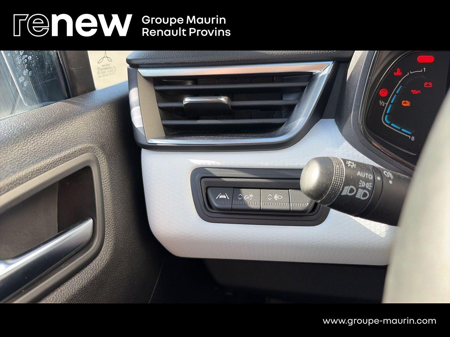 RENAULT Clio 1.6 E-Tech hybride 145ch Techno - Photo 18