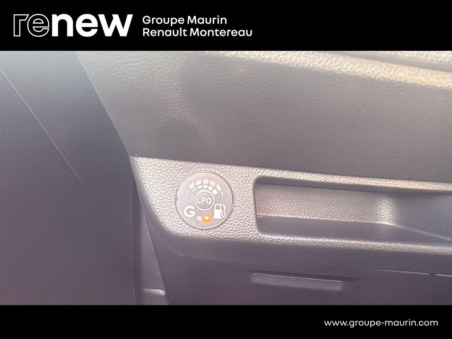 RENAULT Clio 1.0 TCe 100ch Evolution GPL - Photo 24