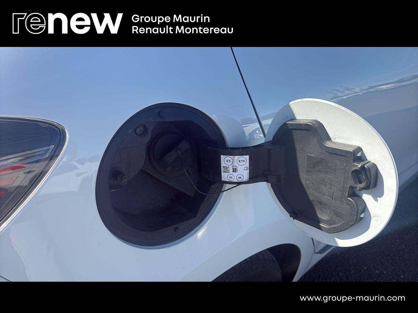 RENAULT Clio 1.6 E-Tech 145ch full hybrid Techno - Photo 10