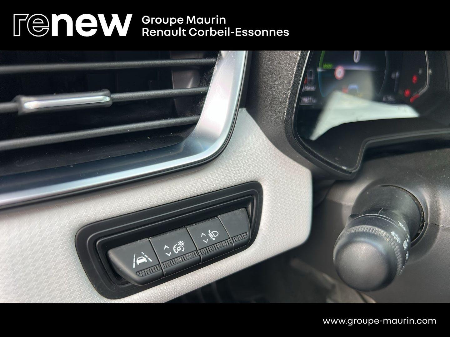 RENAULT Clio 1.6 E-Tech hybride 145ch Techno - Photo 16