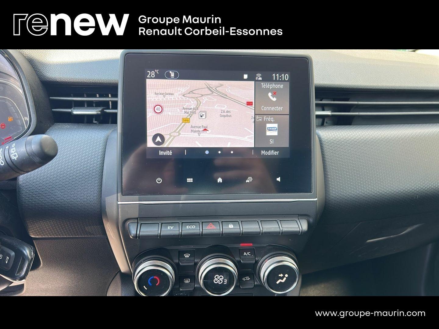 RENAULT Clio 1.6 E-Tech hybride 140ch Business -21N - Photo 13