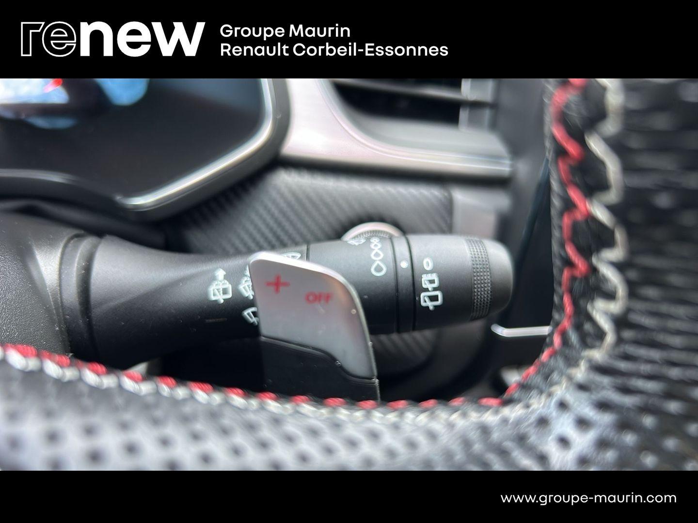RENAULT Captur 1.3 TCe mild hybrid 160ch RS Line EDC - Photo 23