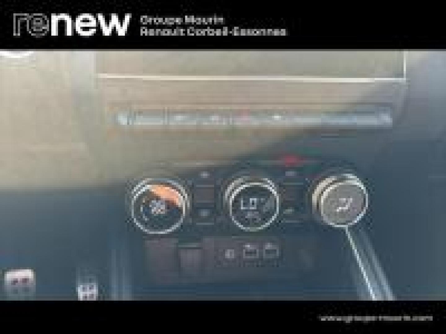 RENAULT Clio 1.0 TCe 90ch esprit Alpine - 25 - Photo 20