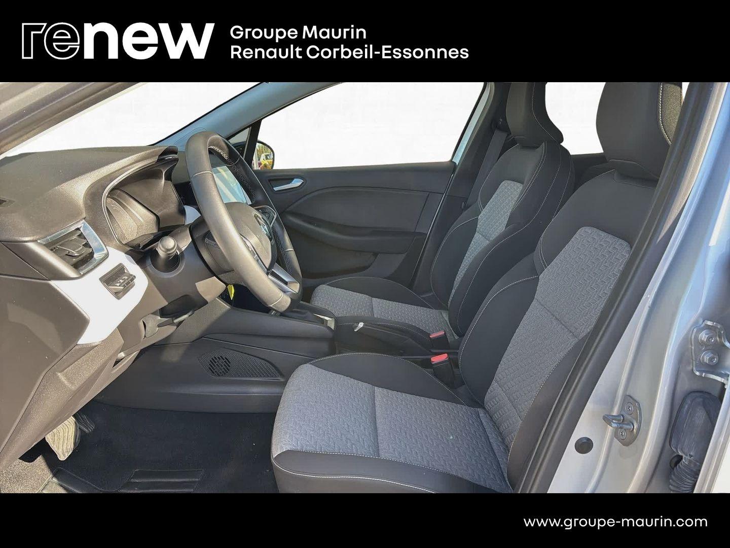 RENAULT Clio Réversible 1.6 E-Tech full hybrid 145 Evolution - Photo 11