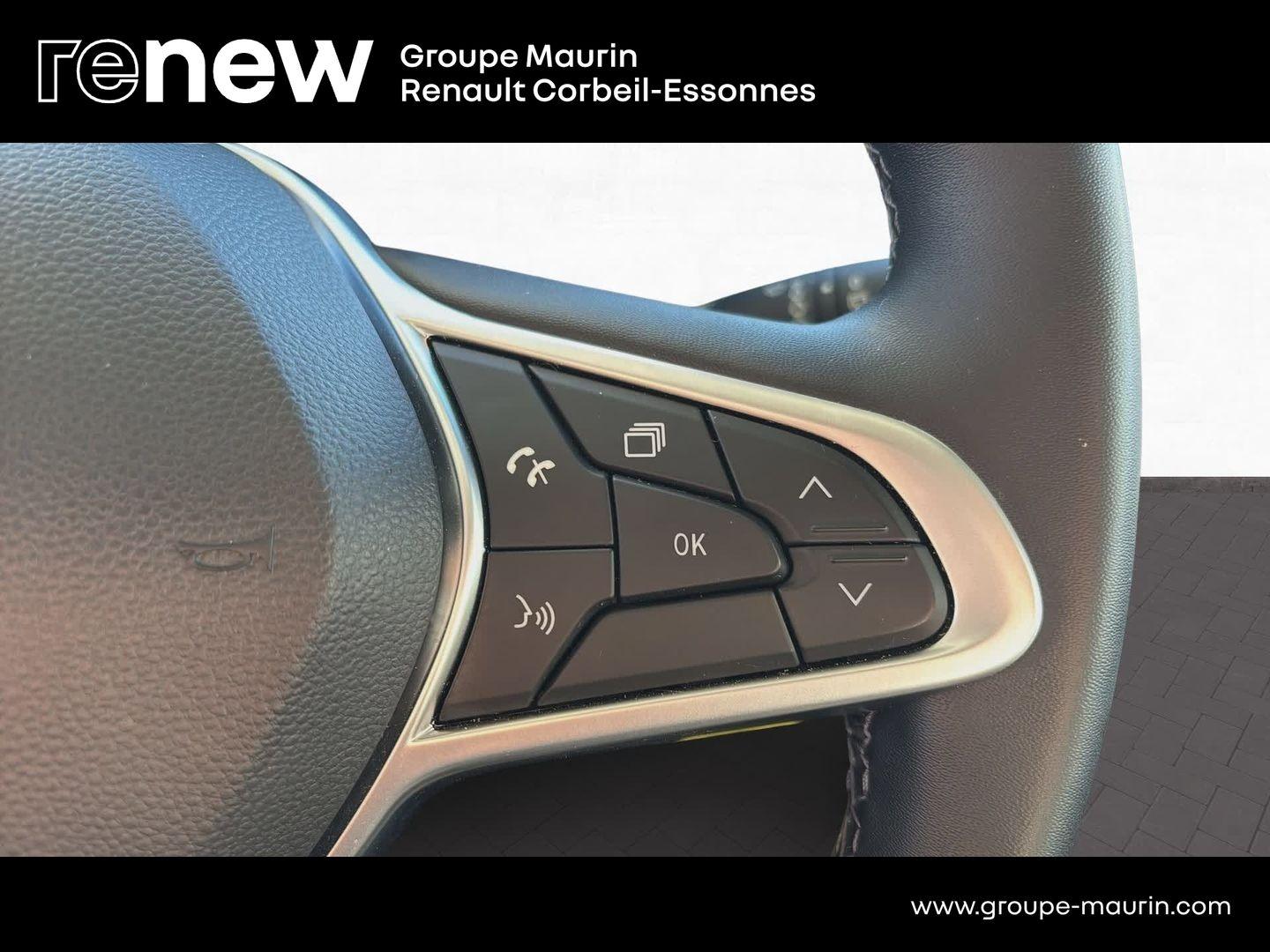 RENAULT Clio Réversible 1.6 E-Tech full hybrid 145 Evolution - Photo 18