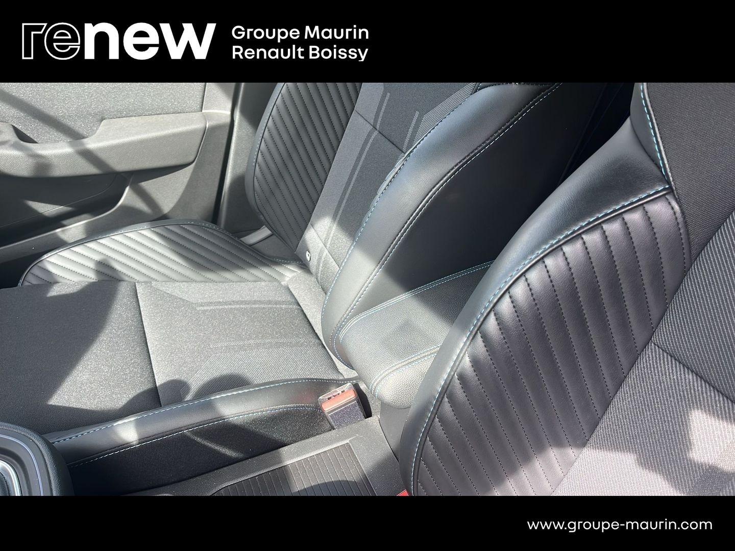 RENAULT Clio 1.0 TCe 90ch esprit Alpine - 24 - Photo 33