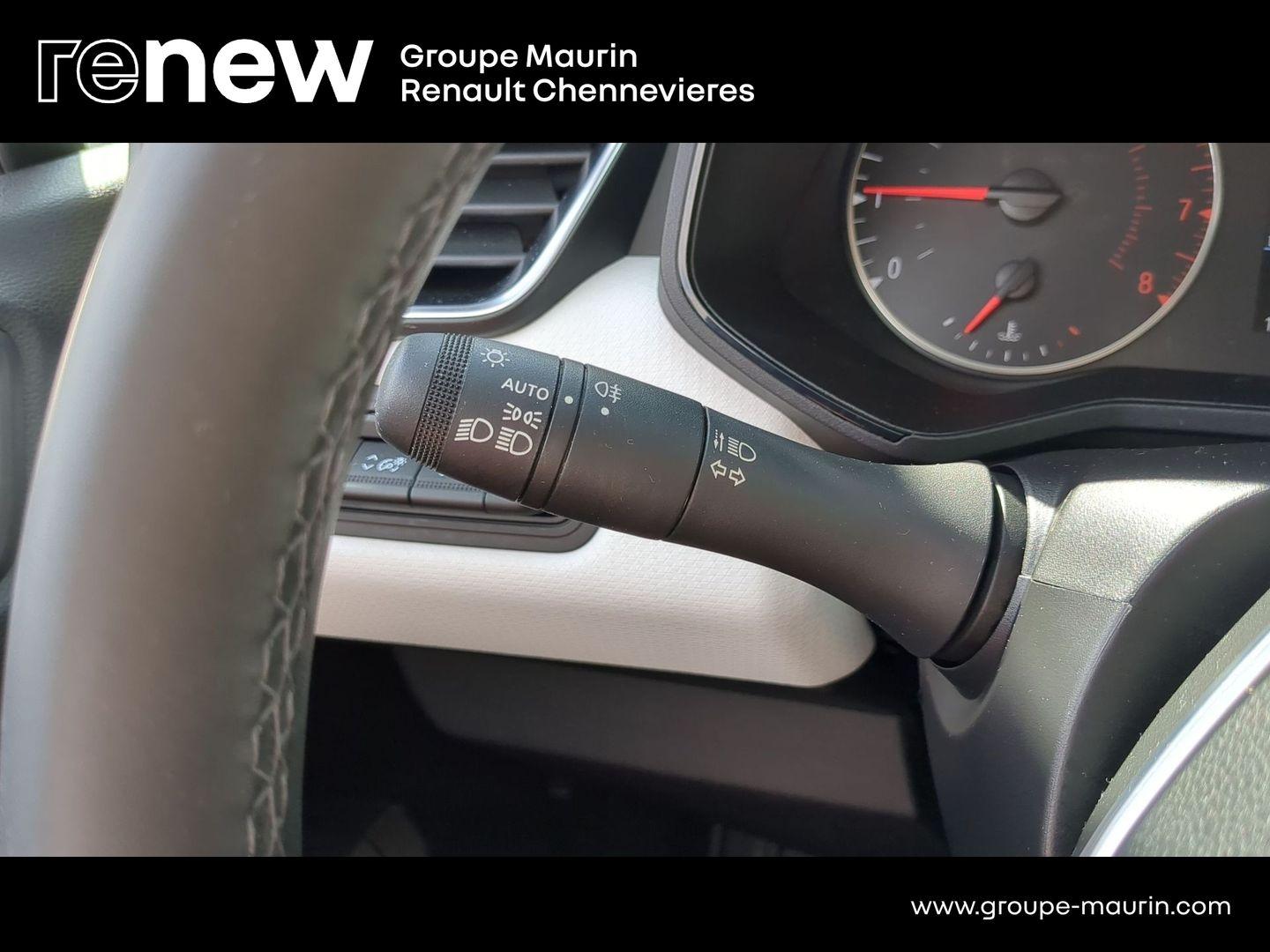 RENAULT Clio 1.0 TCe 90ch Evolution - Photo 33