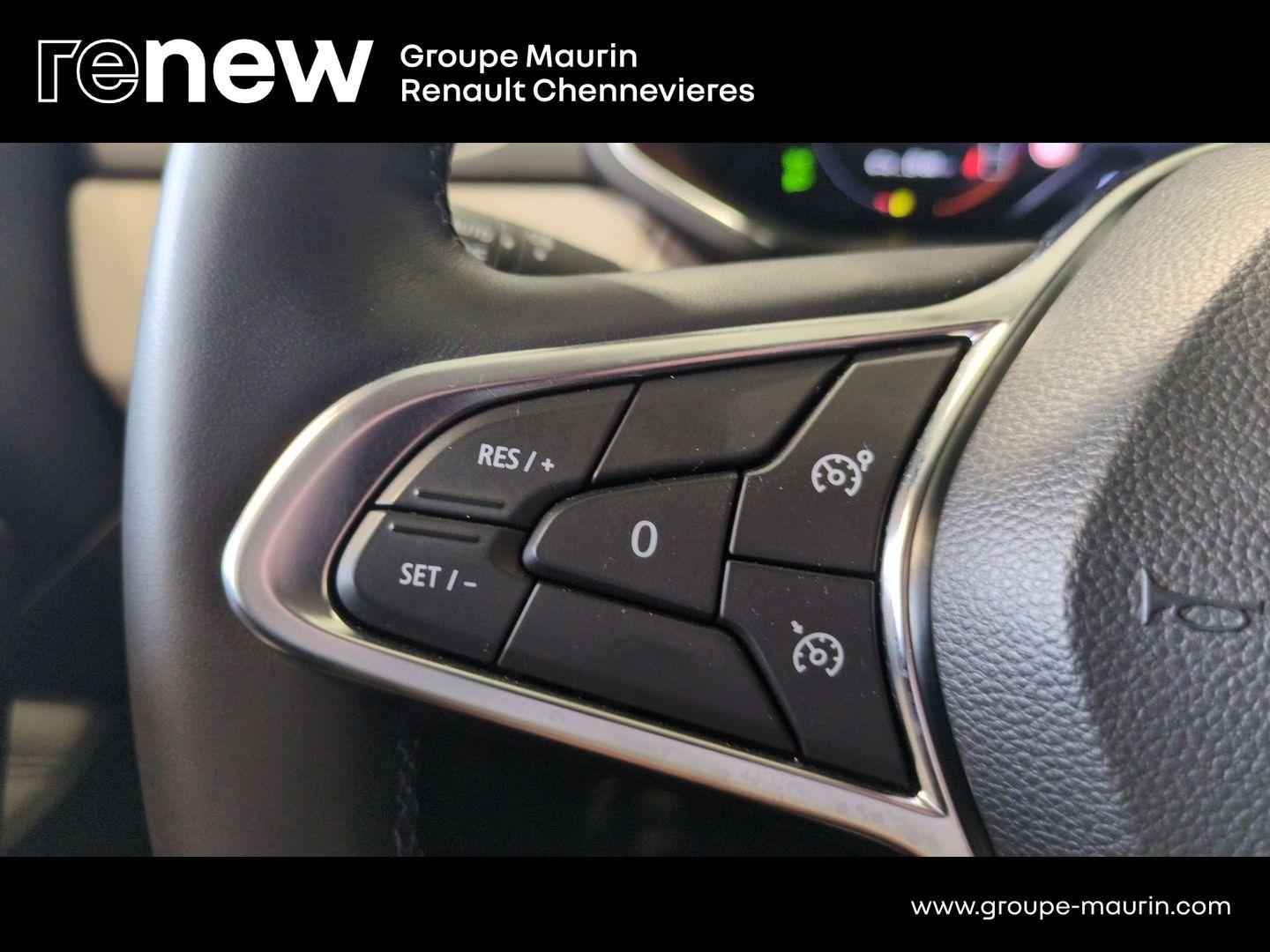 RENAULT Captur 1.6 E-Tech hybride 145ch Iconic - Photo 14