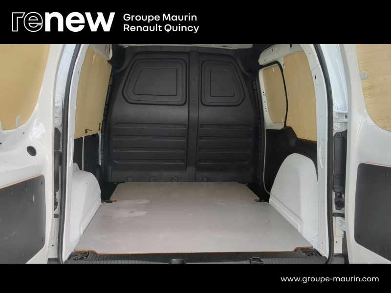 RENAULT Kangoo Van d’occasion à vendre à QUINCY-SOUS-SÉNART chez GGF - SAVY (Photo 8)