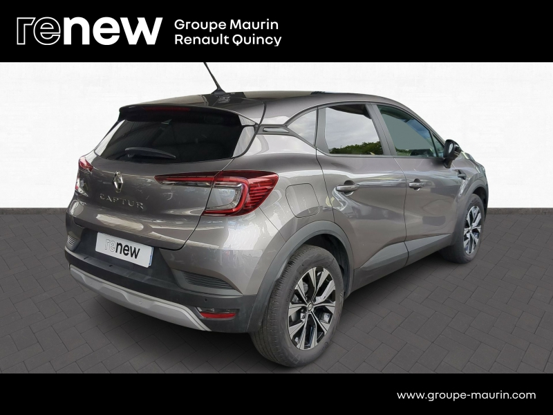 RENAULT Captur d’occasion à vendre à QUINCY-SOUS-SÉNART chez GGF - SAVY (Photo 4)