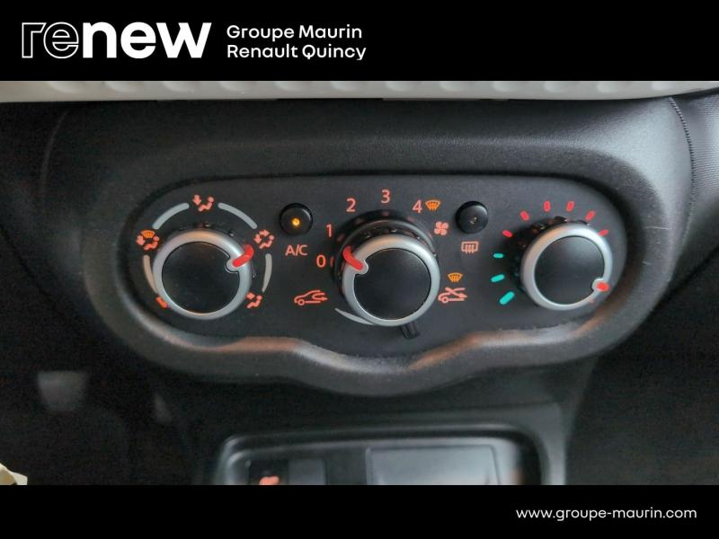 RENAULT Twingo d’occasion à vendre à QUINCY-SOUS-SÉNART chez GGF - SAVY (Photo 14)