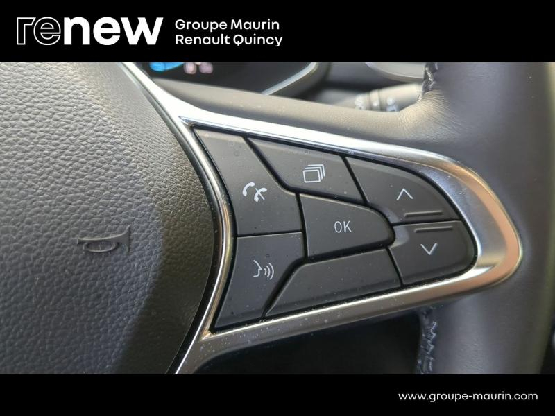 RENAULT Captur d’occasion à vendre à QUINCY-SOUS-SÉNART chez GGF - SAVY (Photo 17)