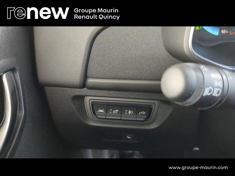 RENAULT Zoe d’occasion à vendre à QUINCY-SOUS-SÉNART chez GGF - SAVY (Photo 16)