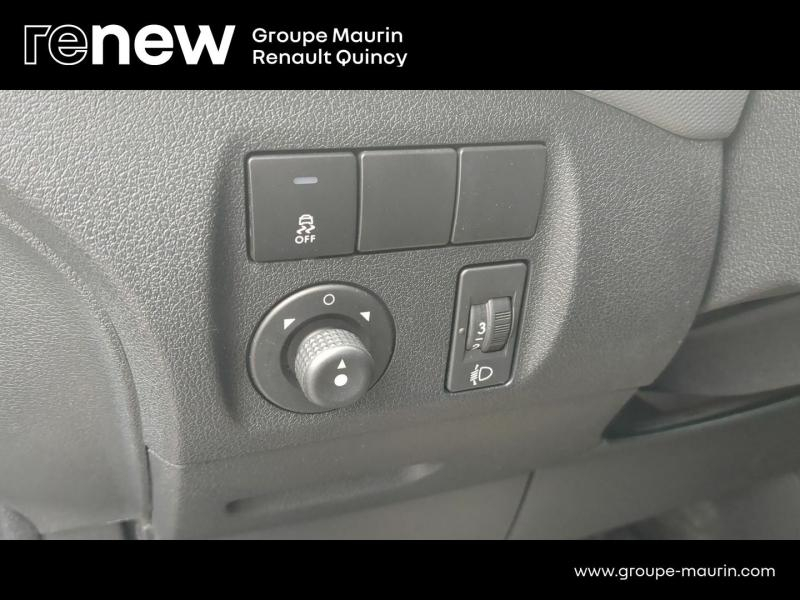 PEUGEOT Partner d’occasion à vendre à QUINCY-SOUS-SÉNART chez GGF - SAVY (Photo 12)