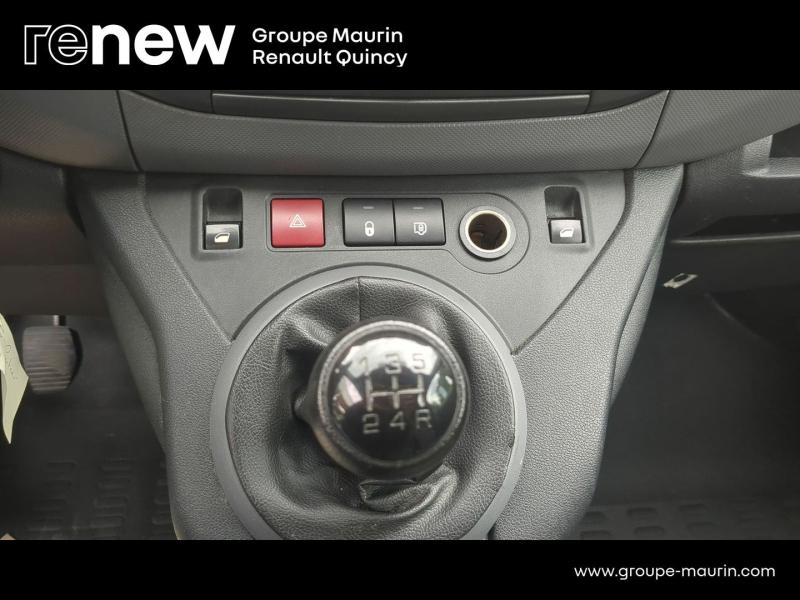 PEUGEOT Partner d’occasion à vendre à QUINCY-SOUS-SÉNART chez GGF - SAVY (Photo 15)