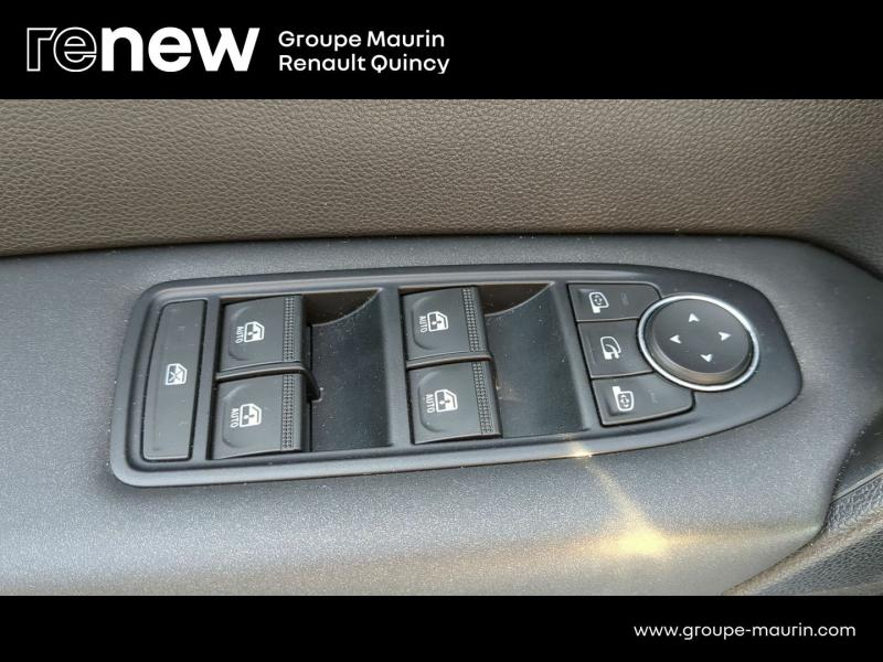 RENAULT Captur d’occasion à vendre à QUINCY-SOUS-SÉNART chez GGF - SAVY (Photo 13)