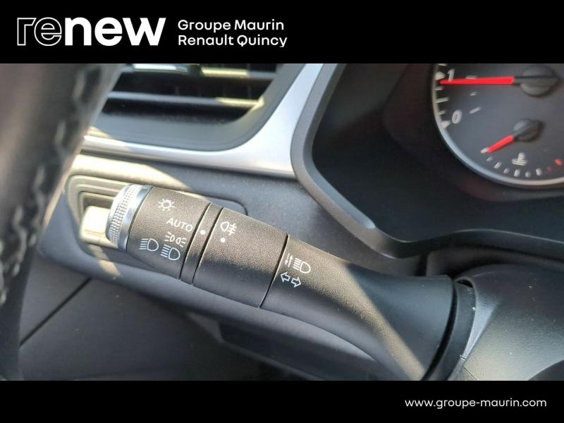 RENAULT Captur d’occasion à vendre à QUINCY-SOUS-SÉNART chez GGF - SAVY (Photo 15)