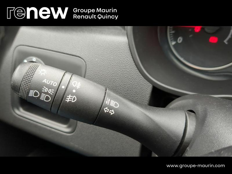 DACIA Duster d’occasion à vendre à QUINCY-SOUS-SÉNART chez GGF - SAVY (Photo 9)