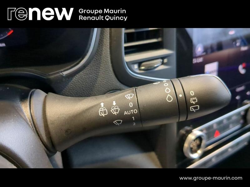 RENAULT Megane d’occasion à vendre à QUINCY-SOUS-SÉNART chez GGF - SAVY (Photo 17)