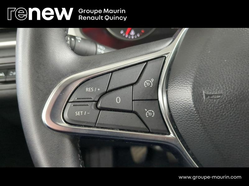 RENAULT Captur d’occasion à vendre à QUINCY-SOUS-SÉNART chez GGF - SAVY (Photo 7)