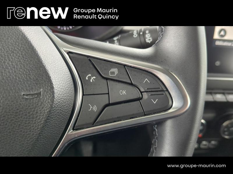 RENAULT Captur d’occasion à vendre à QUINCY-SOUS-SÉNART chez GGF - SAVY (Photo 8)
