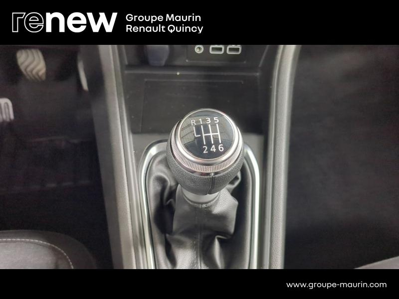 RENAULT Captur d’occasion à vendre à QUINCY-SOUS-SÉNART chez GGF - SAVY (Photo 12)