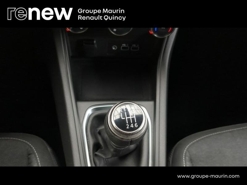 RENAULT Captur d’occasion à vendre à QUINCY-SOUS-SÉNART chez GGF - SAVY (Photo 17)