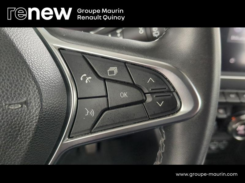 RENAULT Captur d’occasion à vendre à QUINCY-SOUS-SÉNART chez GGF - SAVY (Photo 14)