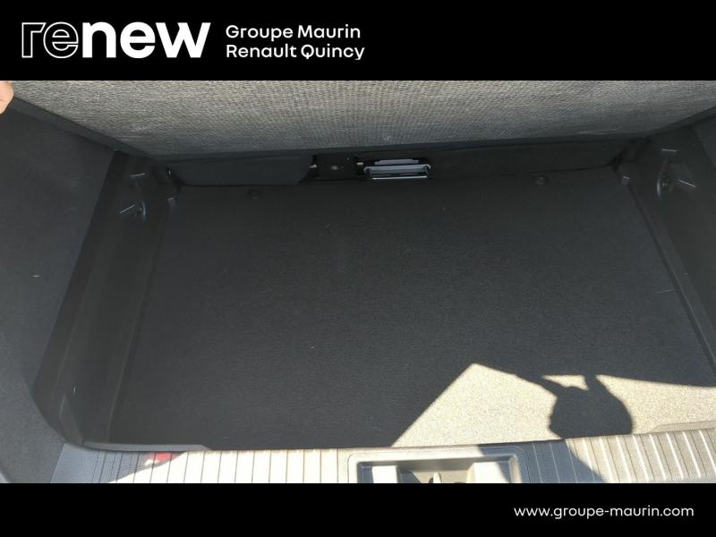 RENAULT Captur d’occasion à vendre à QUINCY-SOUS-SÉNART chez GGF - SAVY (Photo 8)