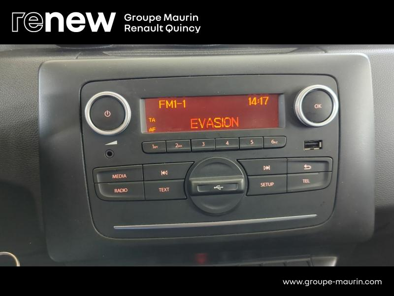 DACIA Duster d’occasion à vendre à QUINCY-SOUS-SÉNART chez GGF - SAVY (Photo 17)
