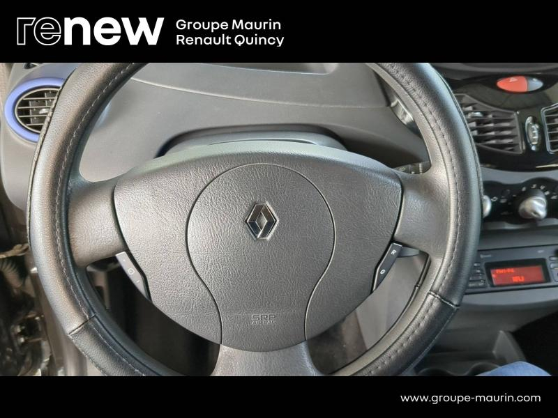 RENAULT Twingo d’occasion à vendre à QUINCY-SOUS-SÉNART chez GGF - SAVY (Photo 9)