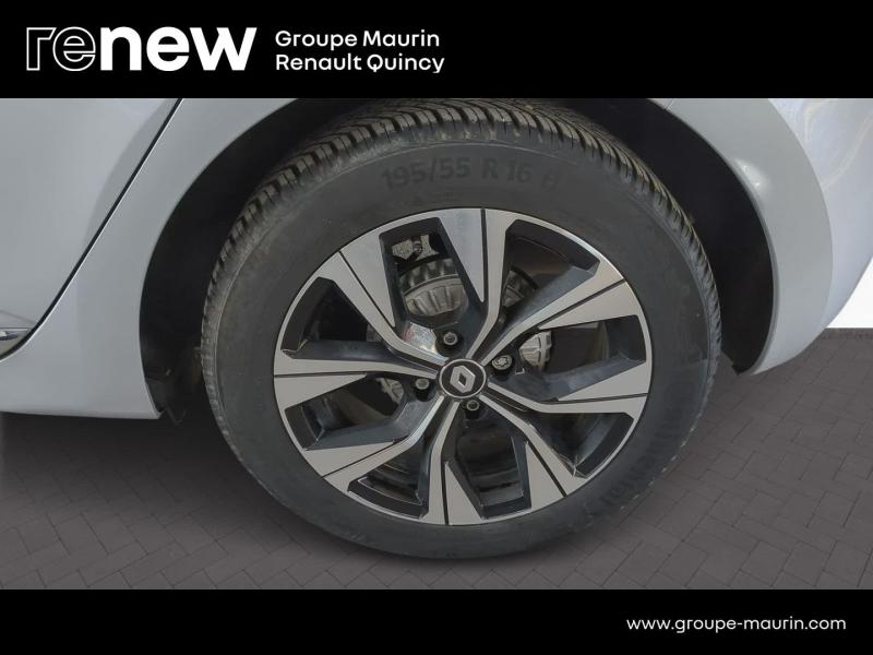 RENAULT Clio d’occasion à vendre à QUINCY-SOUS-SÉNART chez GGF - SAVY (Photo 8)