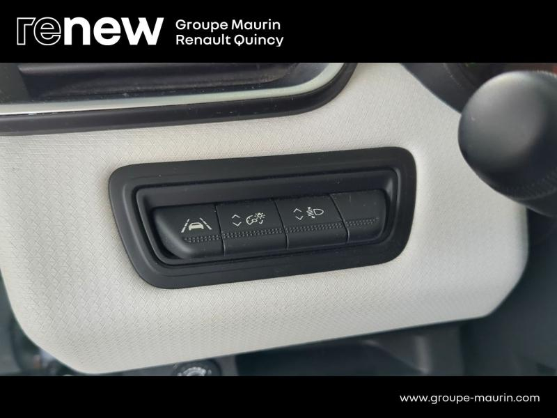 RENAULT Clio d’occasion à vendre à QUINCY-SOUS-SÉNART chez GGF - SAVY (Photo 13)