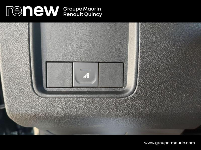DACIA Duster d’occasion à vendre à QUINCY-SOUS-SÉNART chez GGF - SAVY (Photo 13)