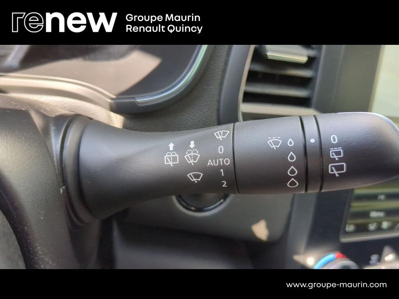 RENAULT Megane d’occasion à vendre à QUINCY-SOUS-SÉNART chez GGF - SAVY (Photo 11)