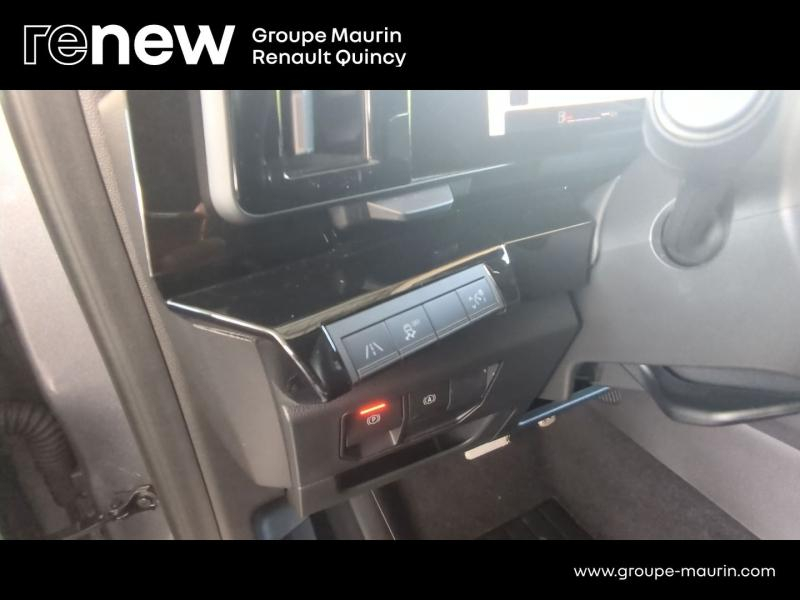 RENAULT Austral d’occasion à vendre à QUINCY-SOUS-SÉNART chez GGF - SAVY (Photo 17)