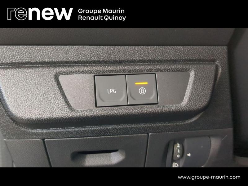 DACIA Sandero d’occasion à vendre à QUINCY-SOUS-SÉNART chez GGF - SAVY (Photo 12)