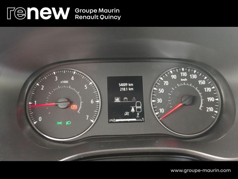 DACIA Sandero d’occasion à vendre à QUINCY-SOUS-SÉNART chez GGF - SAVY (Photo 12)