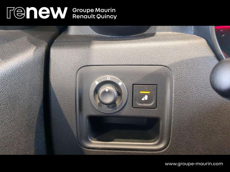 DACIA Duster d’occasion à vendre à QUINCY-SOUS-SÉNART chez GGF - SAVY (Photo 16)
