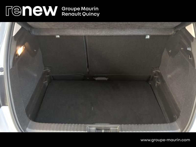 RENAULT Captur d’occasion à vendre à QUINCY-SOUS-SÉNART chez GGF - SAVY (Photo 8)